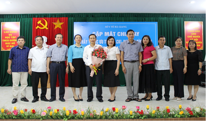 GẶP MẶT CHIA TAY THẦY THUỐC ƯU TÚ – BÁC SỸ CKI NGUYỄN ĐÌNH DÍCH, PHÓ GIÁM ĐỐC SỞ Y TẾ NGHỈ CHẾ ĐỘ