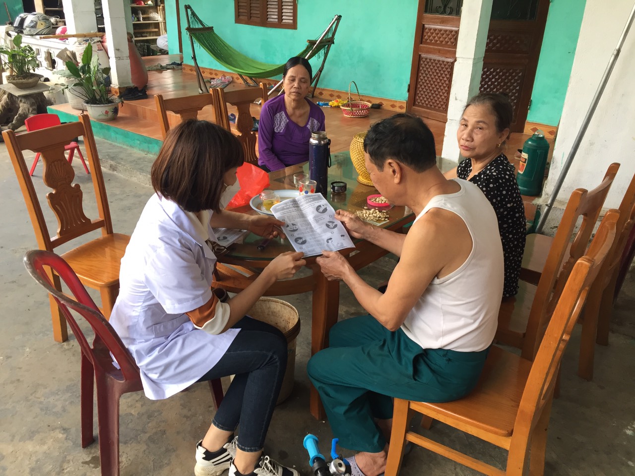 Trung tâm Y tế Vị Xuyên Tuyên truyền phòng chống bệnh dại cho người dân