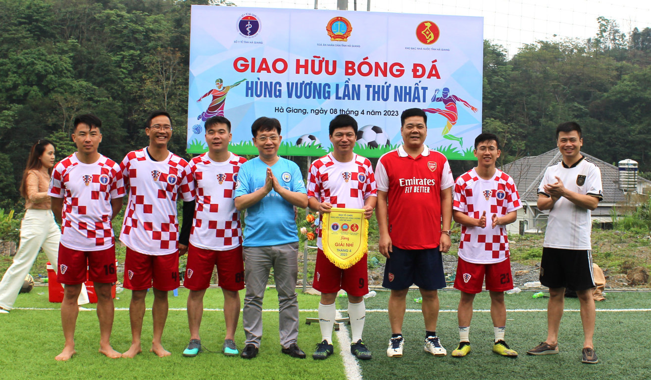 GIAO HỮU BÓNG ĐÁ CÚP HÙNG VƯƠNG LẦN THỨ NHẤT