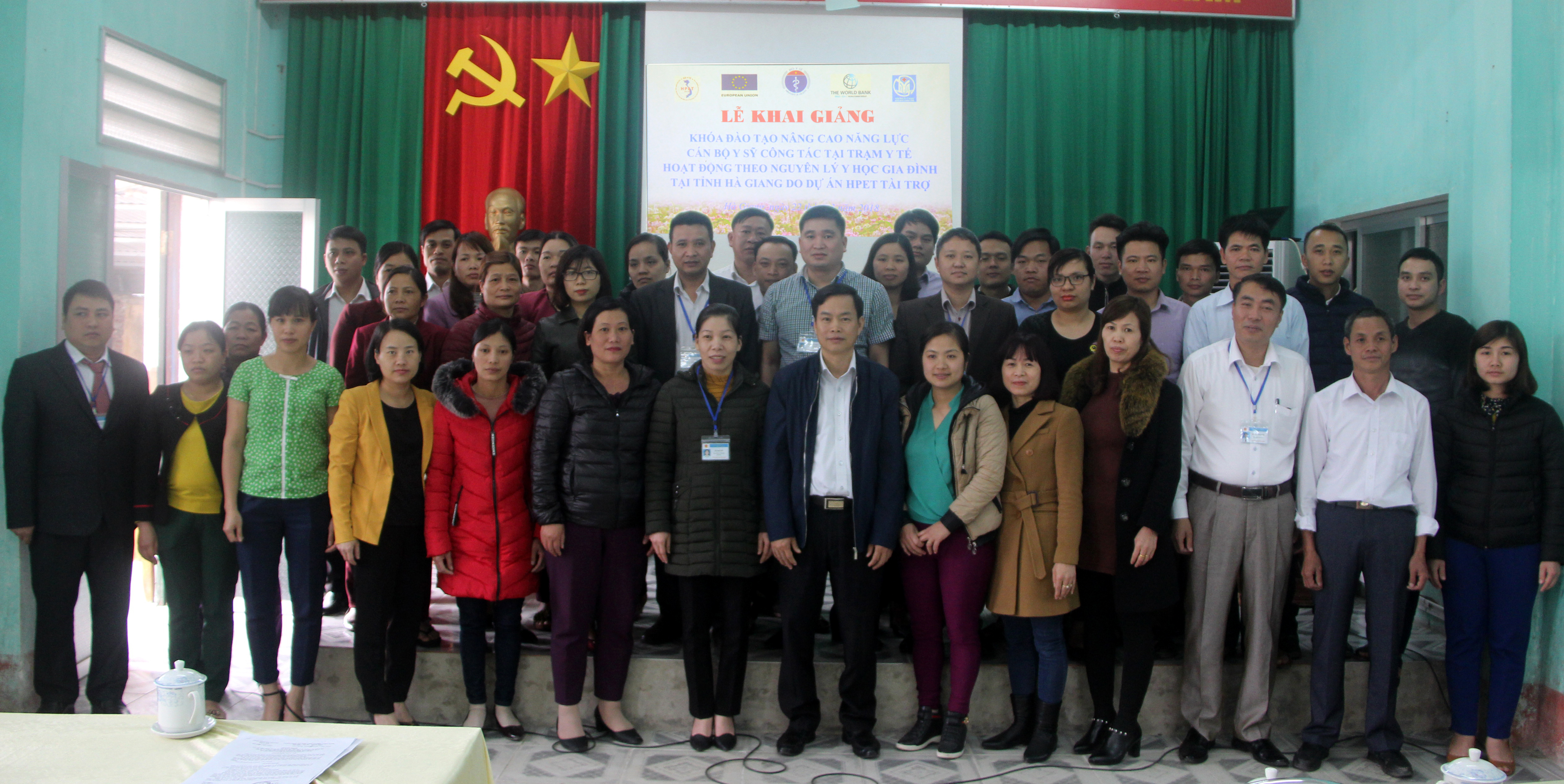 KHAI GIẢNG CHƯƠNG TRÌNH ĐÀO TẠO  “NÂNG CAO NĂNG LỰC CHO CÁN BỘ Y SỸ CÔNG TÁC  TẠI CÁC TRẠM Y TẾ XÃ/PHƯỜNG THEO NGUYÊN LÝ Y HỌC GIA ĐÌNH”