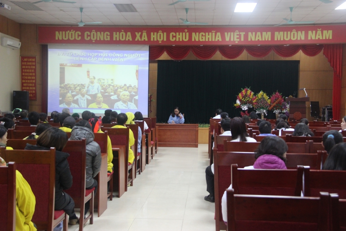 BỆNH VIỆN ĐA KHOA TỈNH HỌP HỘI ĐỒNG NGƯỜI BỆNH CẤP BỆNH VIỆN