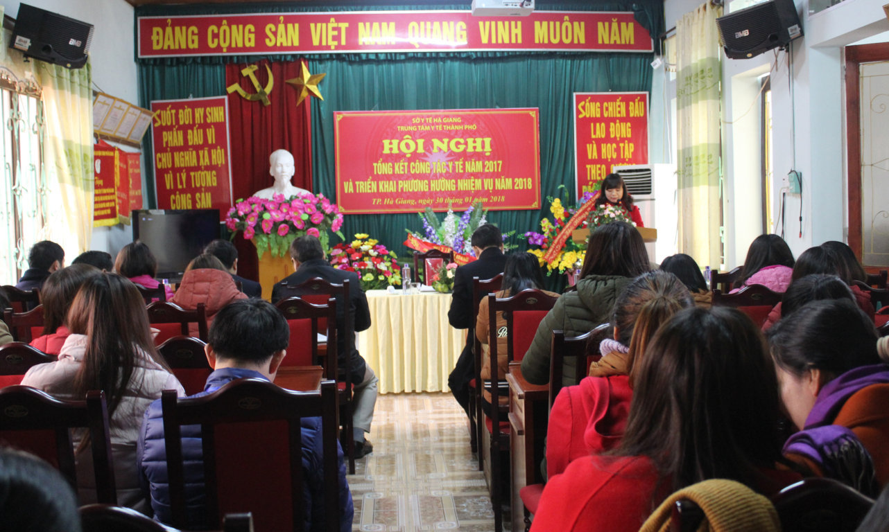 TRUNG TÂM Y TẾ THÀNH PHỐ TỔNG KẾT CÔNG TÁC Y TẾ NĂM 2017 TRIỂN KHAI PHƯƠNG HƯỚNG NHIỆM VỤ NĂM 2018