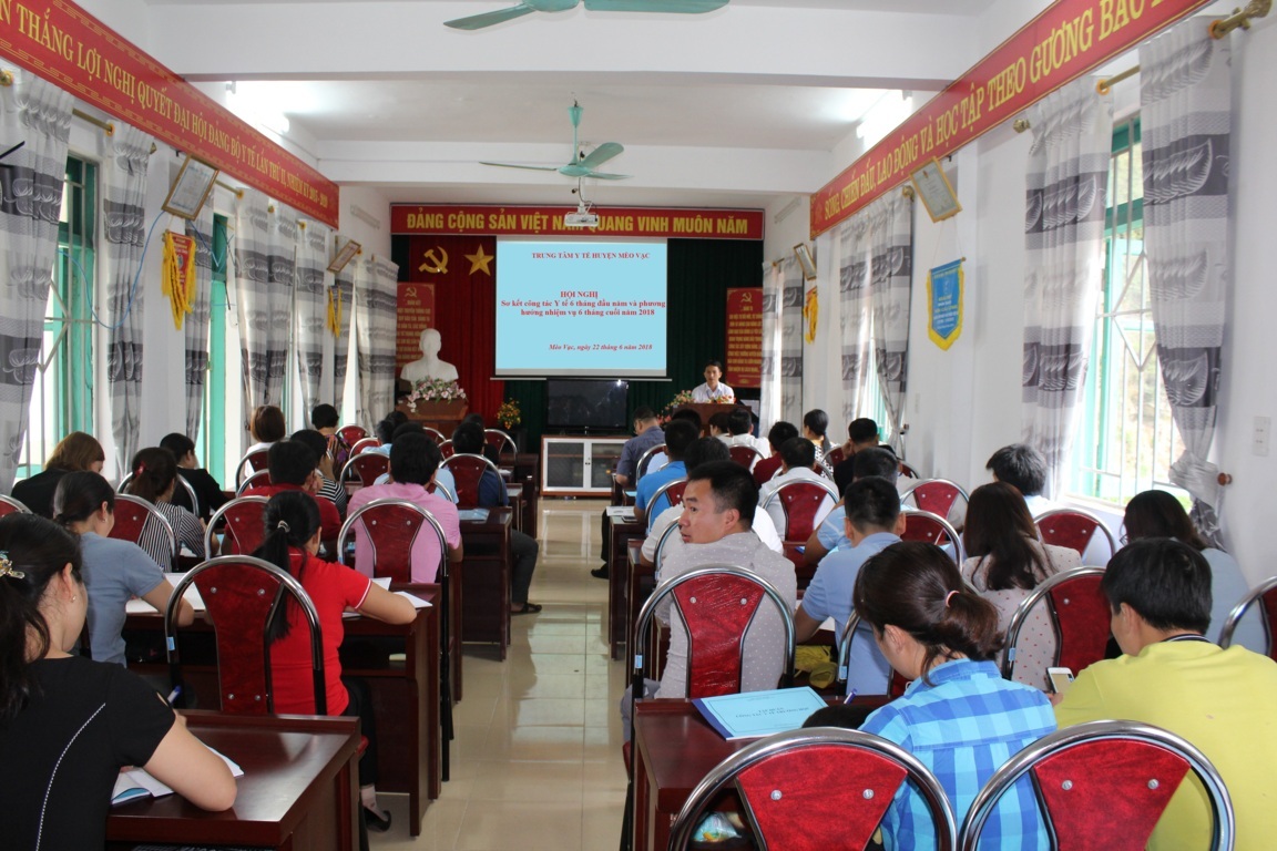 TRUNG TÂM Y TẾ HUYỆN MÈO VẠC TỔ CHỨC  SƠ KẾT 6 THÁNG ĐẦU NĂM 2018