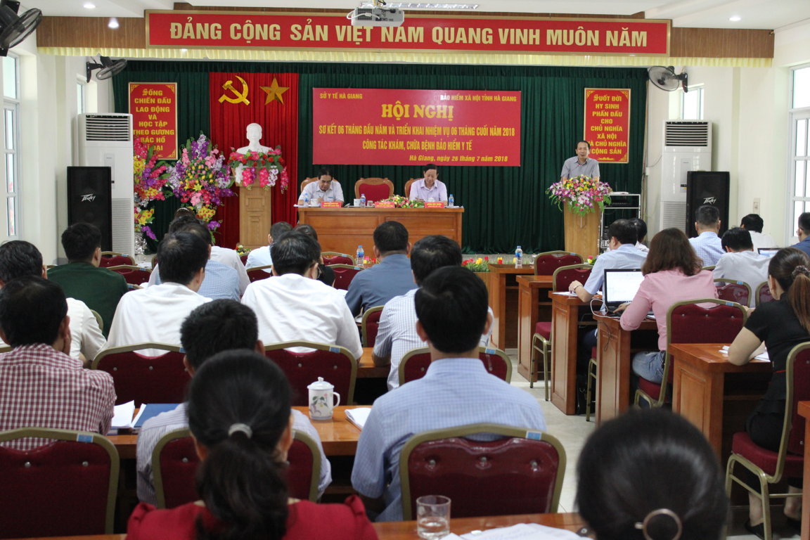 SƠ KẾT CÔNG TÁC KHÁM, CHỮA BỆNH BẢO HIỂM Y TẾ  6 THÁNG ĐẦU NĂM 2018