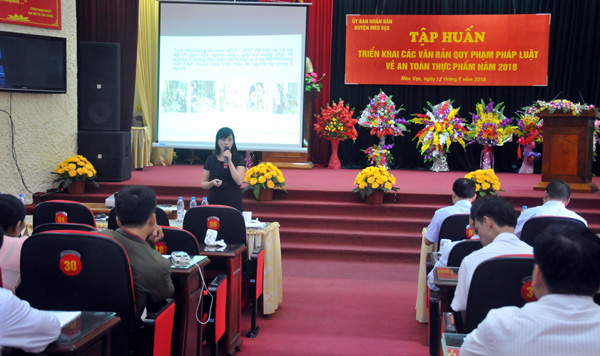 Mèo Vạc tập huấn các văn bản pháp luật về An toàn vệ sinh thực phẩm