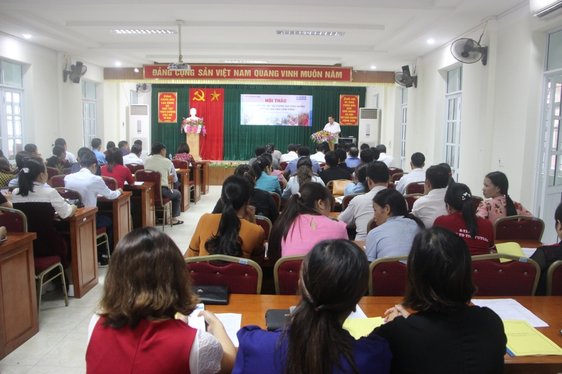 Đ/c Nguyễn Đình Dích -  Phó Giám đốc Sở Y tế, Trưởng Ban Quản lý Dự án phát biểu tại Hội thảo