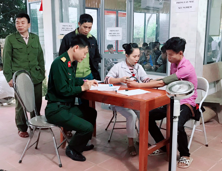 Phối hợp khám tuyển nghĩa vụ quân sự tại Bắc Quang