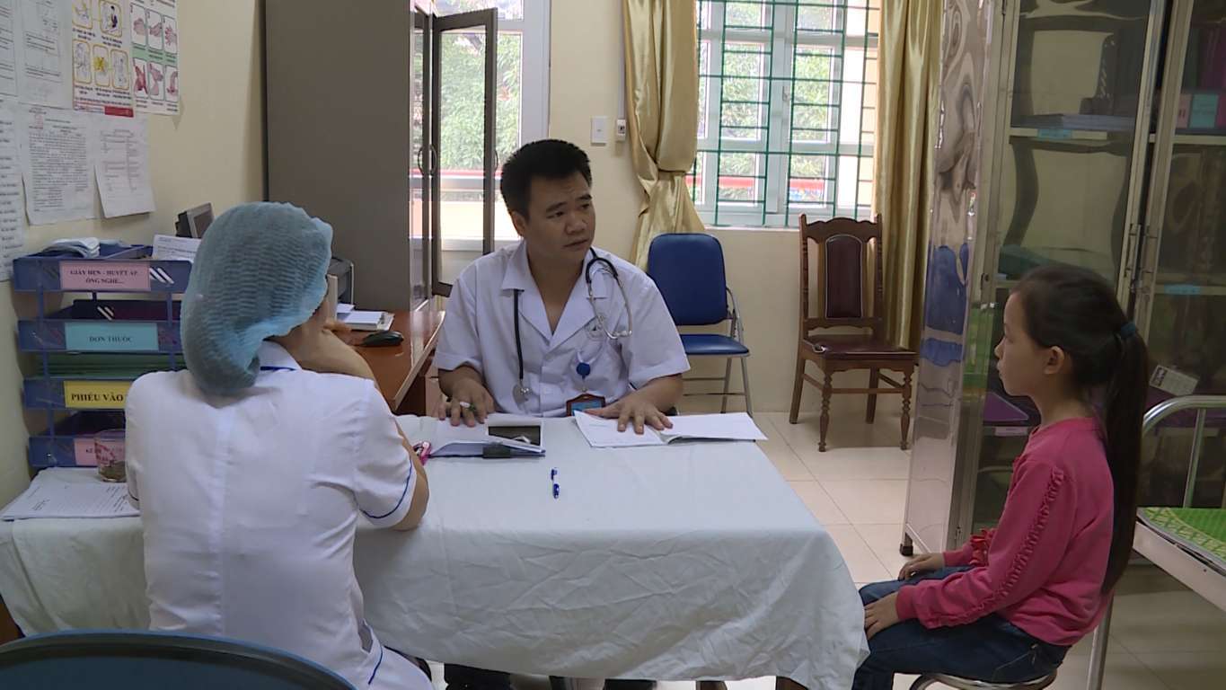 PHÒNG TRÁNH BỆNH VIÊM PHỔI CHO TRẺ TRONG MÙA HÈ