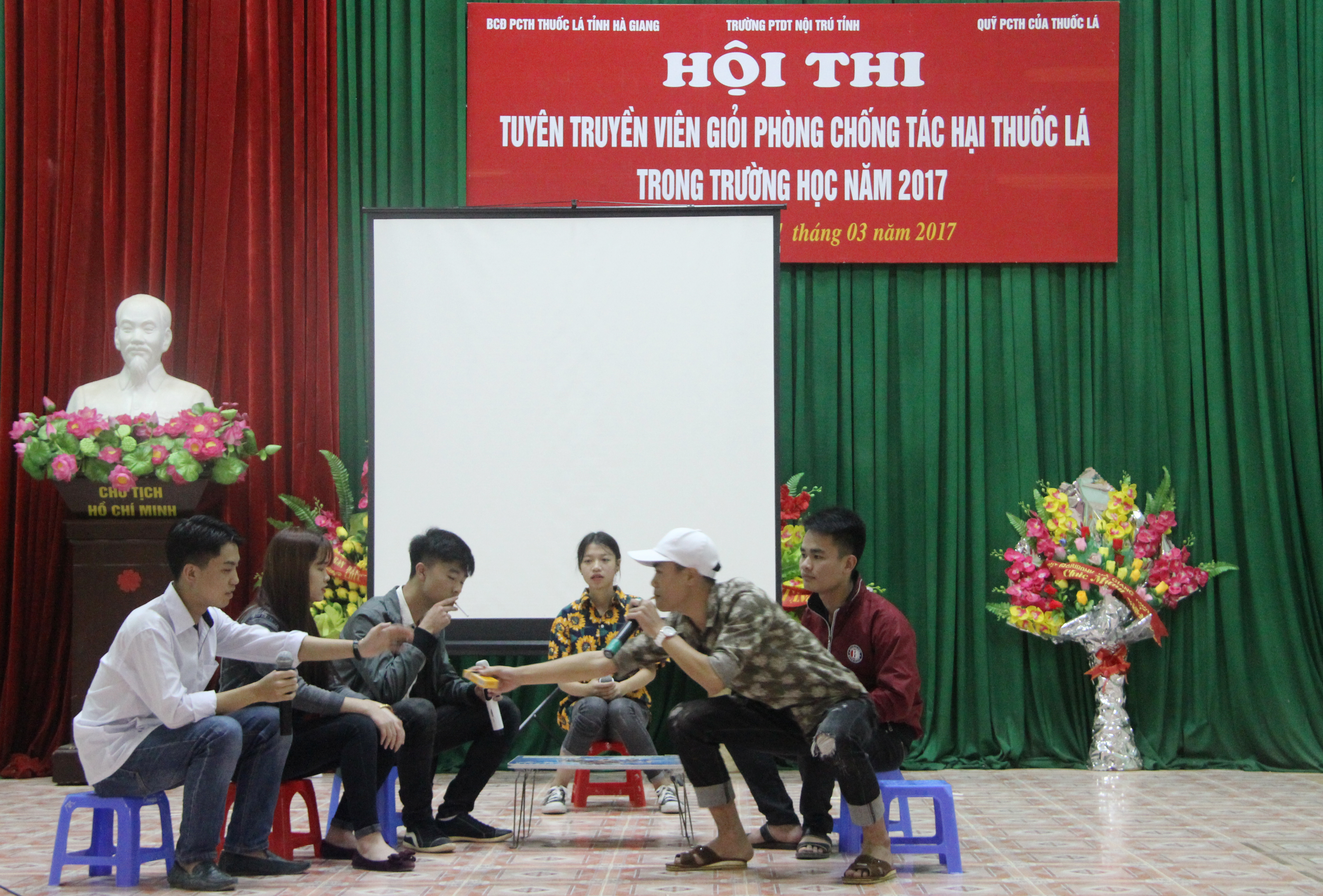 Hội thi Tuyên truyền viên giỏi phòng chống tác hại thuốc lá