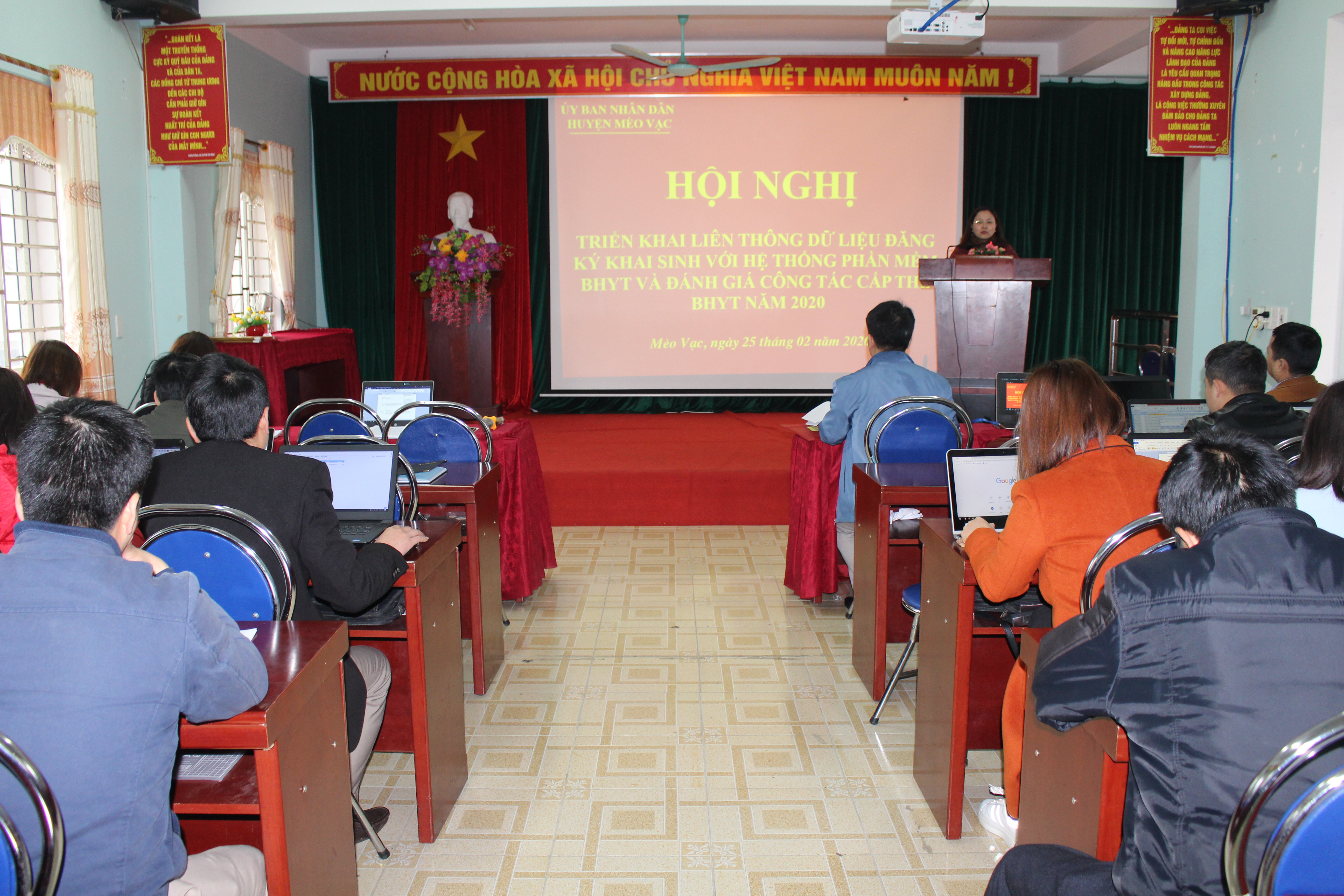 Hội nghị tập huấn đánh giá công tác cấp thẻ BHYT năm 2020, triển khai liên thông dữ liệu đăng ký khai sinh với phần mềm BHYT trong cấp thẻ BHYT cho trẻ em dưới 6 tuổi