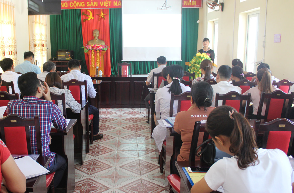 Bs Nguyễn Thị Dự, Giám đốc TTYT huyện Vị Xuyên khai mạc lớp tập huấn