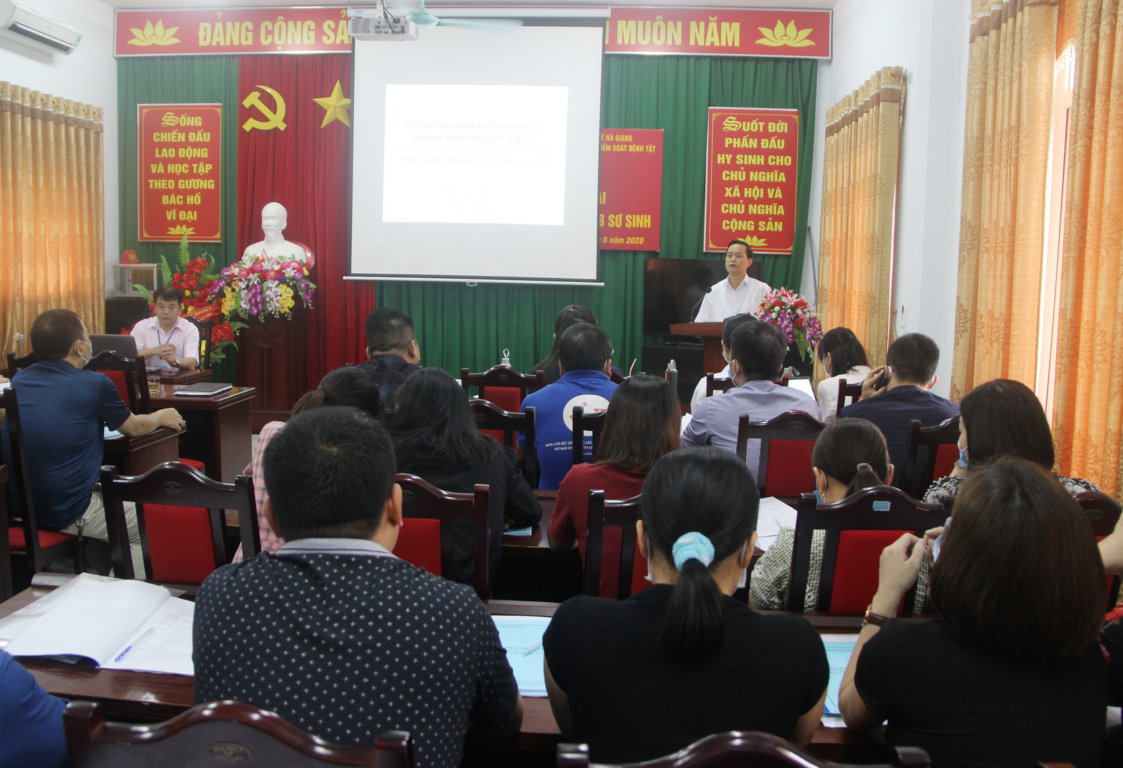 Đồng chí Nguyễn Đình Dích, Phó Giám đốc Sở Y tế khai mạc lớp tập huấn