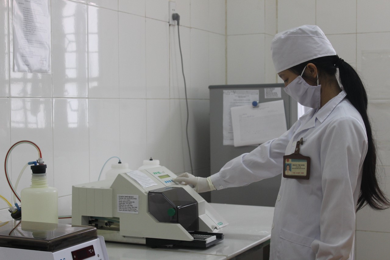 Xét nghiệm sớm HIV để bảo vệ chính mình và người thân