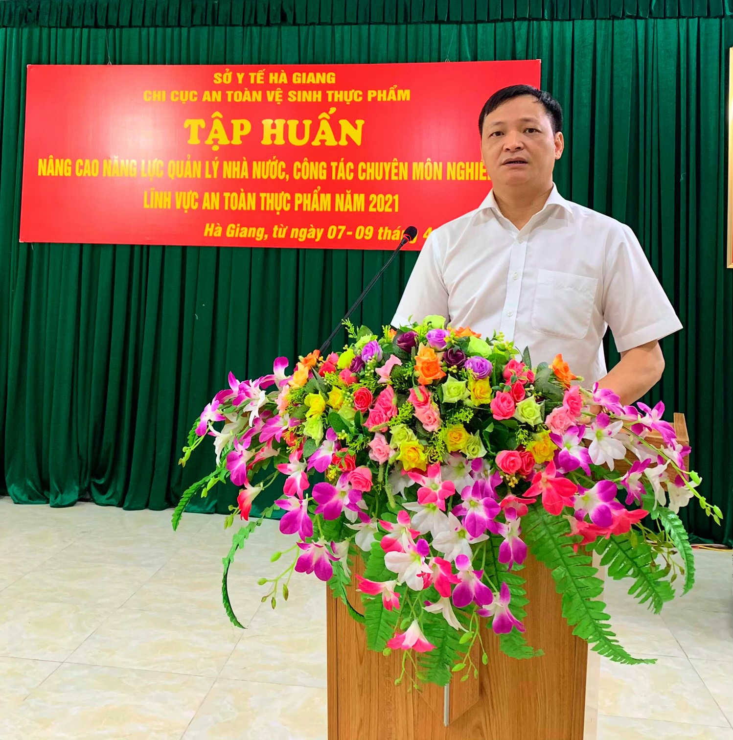 Đ/c Ngọc Thanh Dũng, Chi cục trưởng Chi cục An toàn vệ sinh thực phẩm tỉnh Hà Giang khai mạc lớp tập huấn