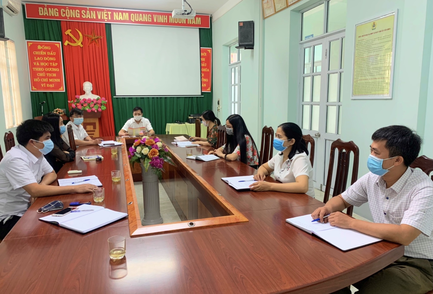 Toàn cảnh buổi học tập, quán triệt Nghị quyết  Đại hội XIII của Đảng