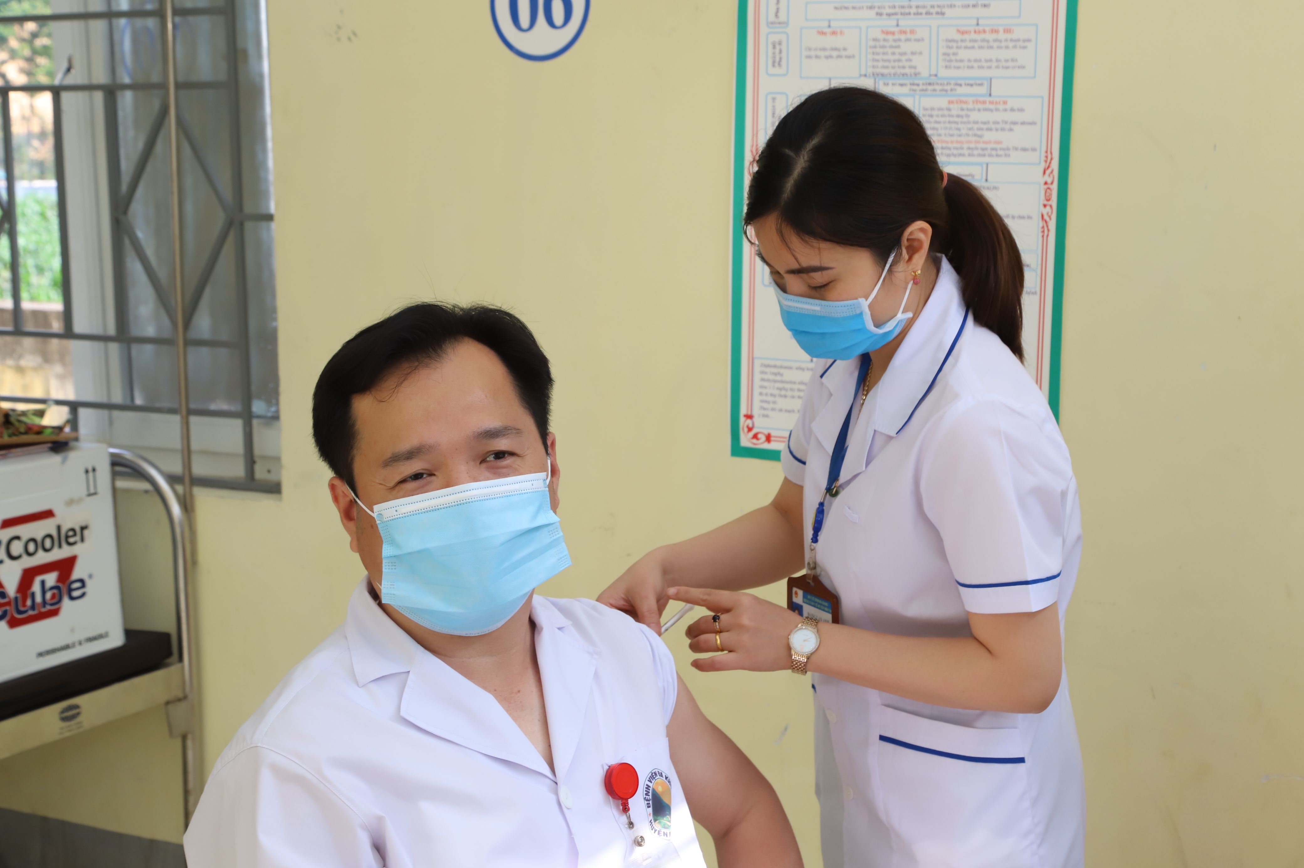 Tiêm vắc xin phòng bệnh COVID-19 tại huyện Mèo Vạc