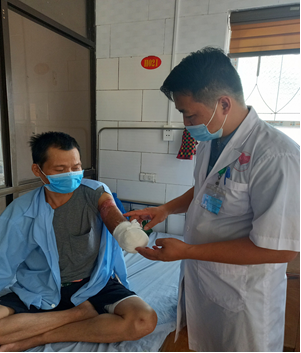 Người bệnh sau 35 ngày điều trị tại BVĐK Vị Xuyên