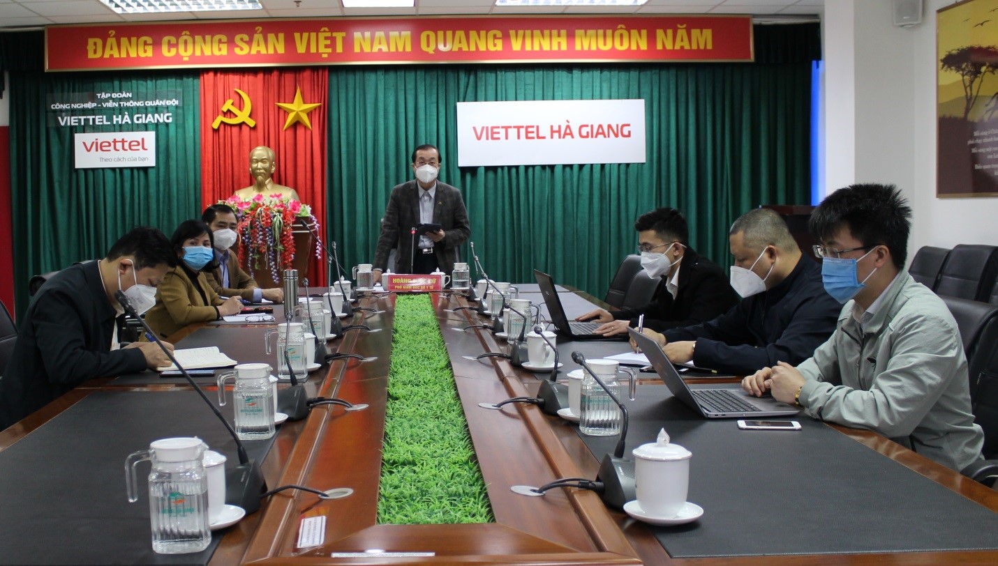 Đồng chí Hoàng Quốc Cứ, Phó Giám đốc Sở Y tế phát biểu tại hội nghị