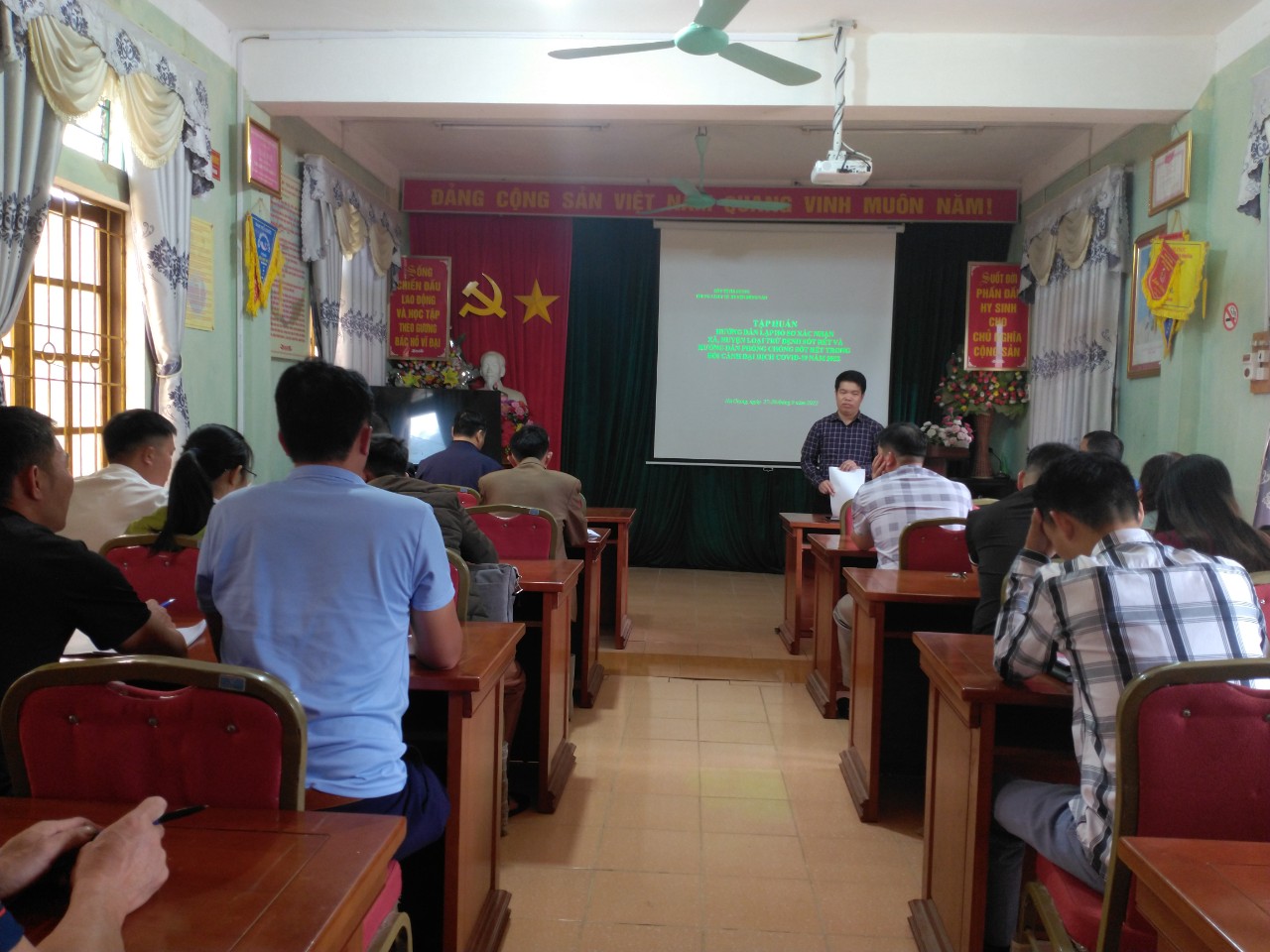 QUANG BÌNH TẬP HUẤN LẬP HỒ SƠ LOẠI TRỪ SỐT RÉT VÀ PHÒNG CHỐNG SỐT RÉT NĂM 2022