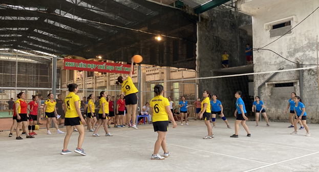 Giải bóng chuyền kỷ niệm 93 năm ngày thành lập Công đoàn Việt Nam của CĐCS Bệnh viện ĐKKV Bắc Quang
