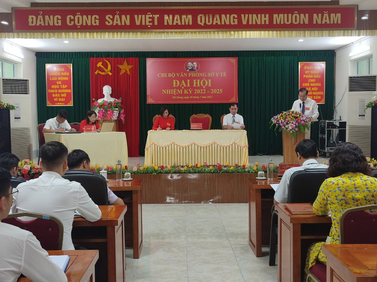 Đại hội chi bộ Văn phòng SYT 2022-2025