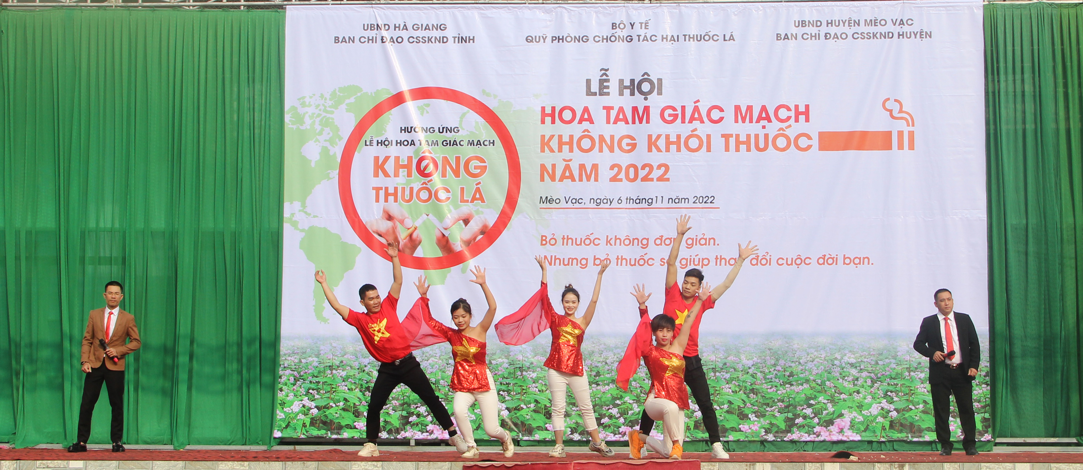 Tiết mục văn nghệ tuyên truyền về Phòng chống tác hại thuốc lá