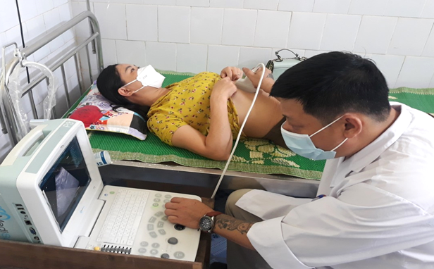 BS. Khám, siêu âm ổ bụng tổng quát