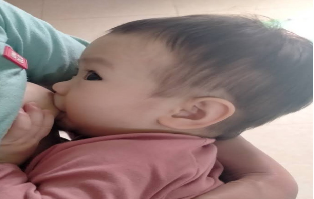 Nuôi con bằng sữa mẹ góp phần làm giảm tử vong ở trẻ dưới 5 tuổi, 
nhất là trẻ sơ sinh