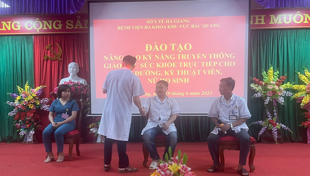 Thực hành đóng vai tình huống giả định Tư vấn giáo dục sức khoẻ