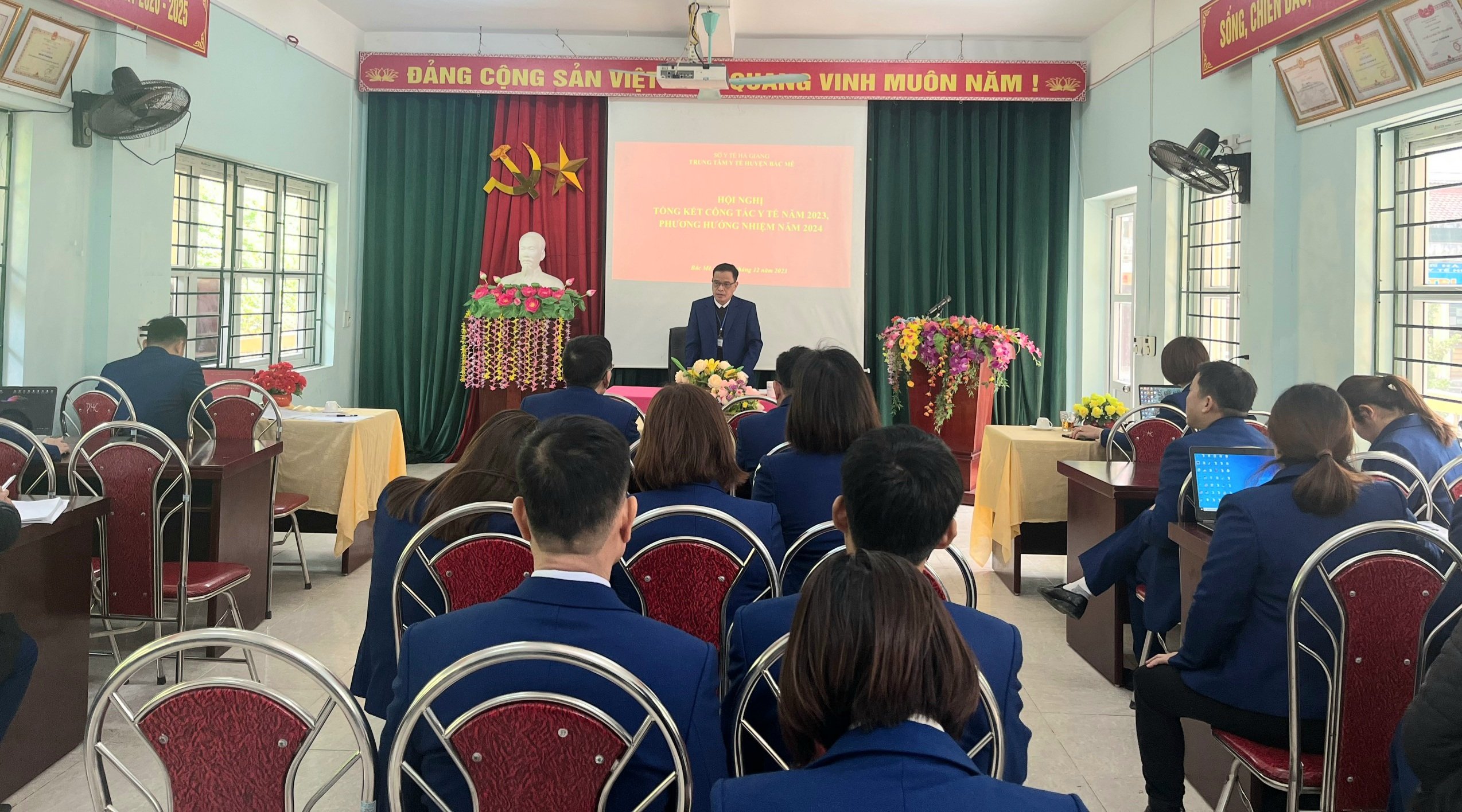 Trung tâm Y tế huyện Bắc Mê tổ chức hội nghị tổng kết công tác y tế năm 2023 và triển khai phương hướng nhiệm vụ năm 2024
