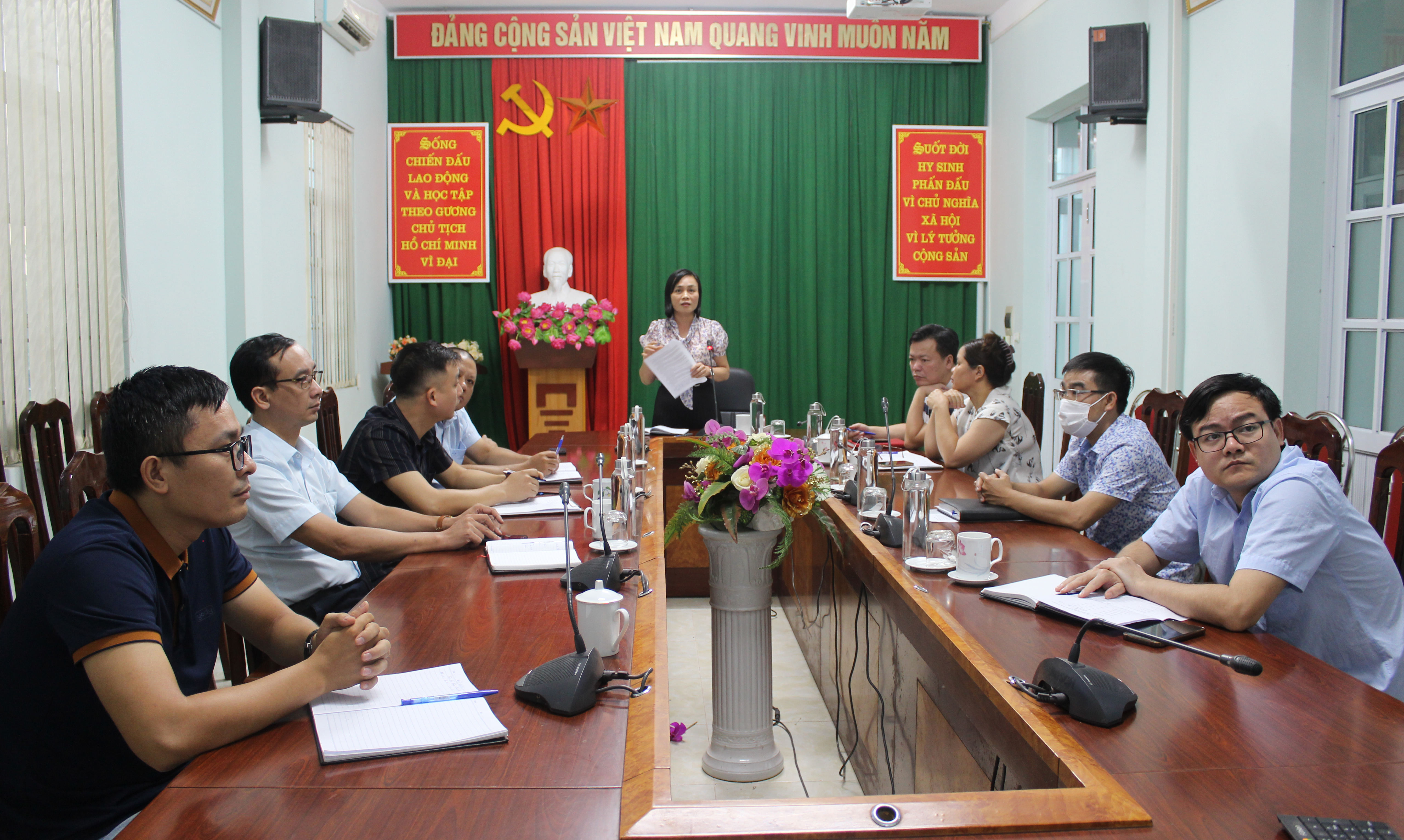 BsCKII. Đỗ Thị Mỹ, Phó Giám đốc Sở Y tế phát biểu tại điểm cầu Hà Giang