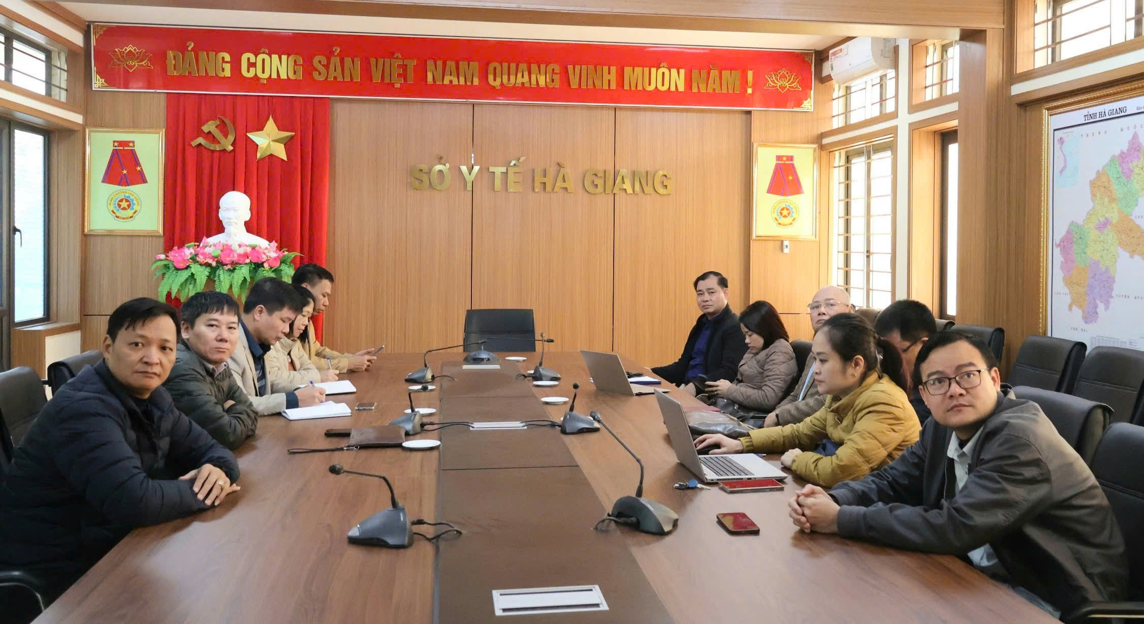 Các đại biểu tham dự Hội nghị tại điểm cầu Sở Y tế Hà Giang