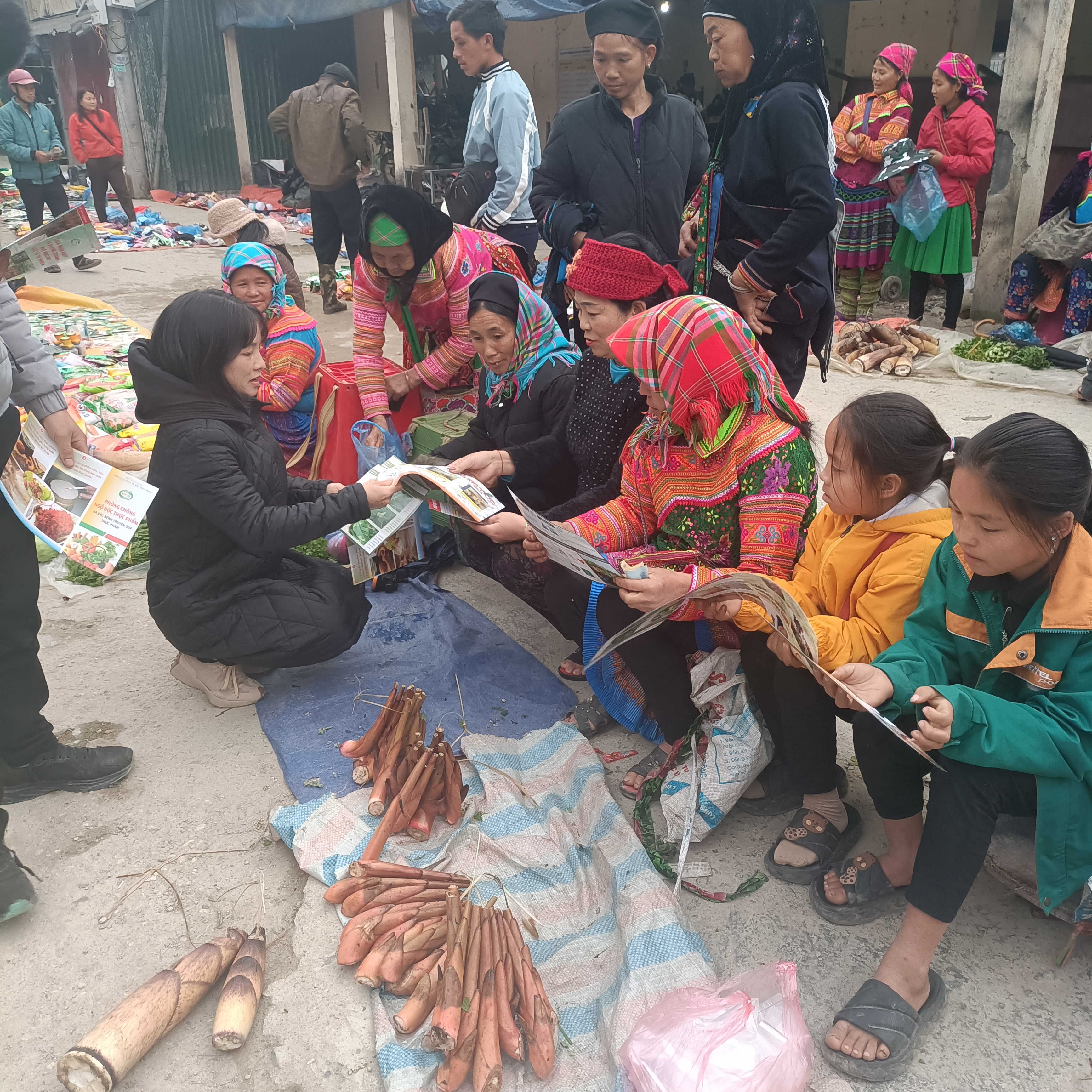 Trung tâm Y tế Hoàng Su Phì truyền thông Vệ sinh an toàn thực phẩm và phòng chống dịch bệnh mùa lễ hội năm 2024