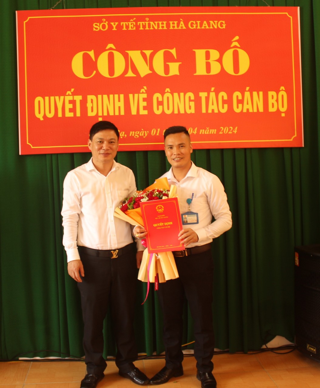 Sở Y tế công bố Quyết định bổ nhiệm Phó Giám đốc  Trung tâm Y tế huyện Quản Bạ
