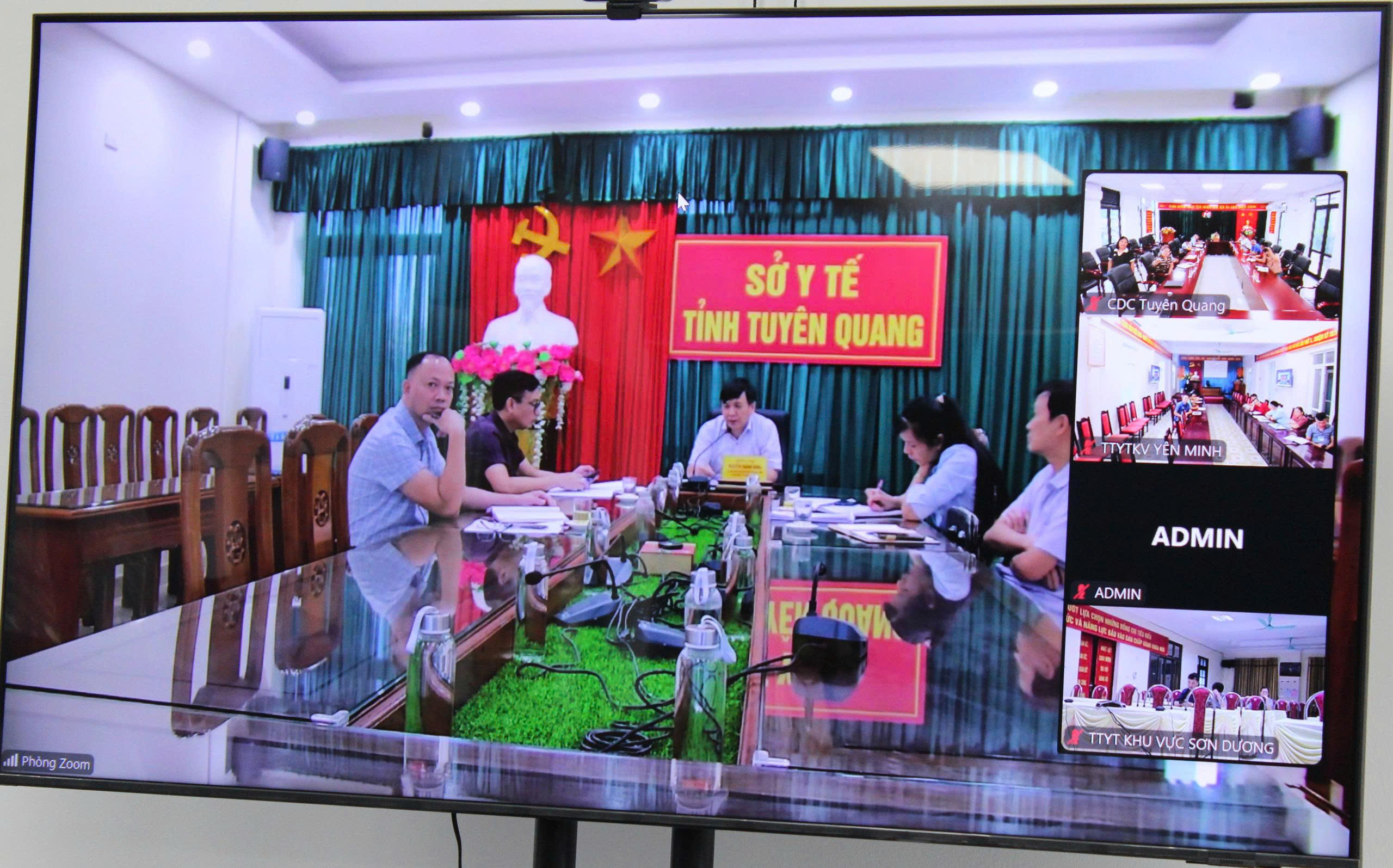 Sở Y tế tổ chức hội nghị trực tuyến triển khai điều động bác sĩ về  Trạm Y tế và phòng Văn hóa - Xã hội các xã