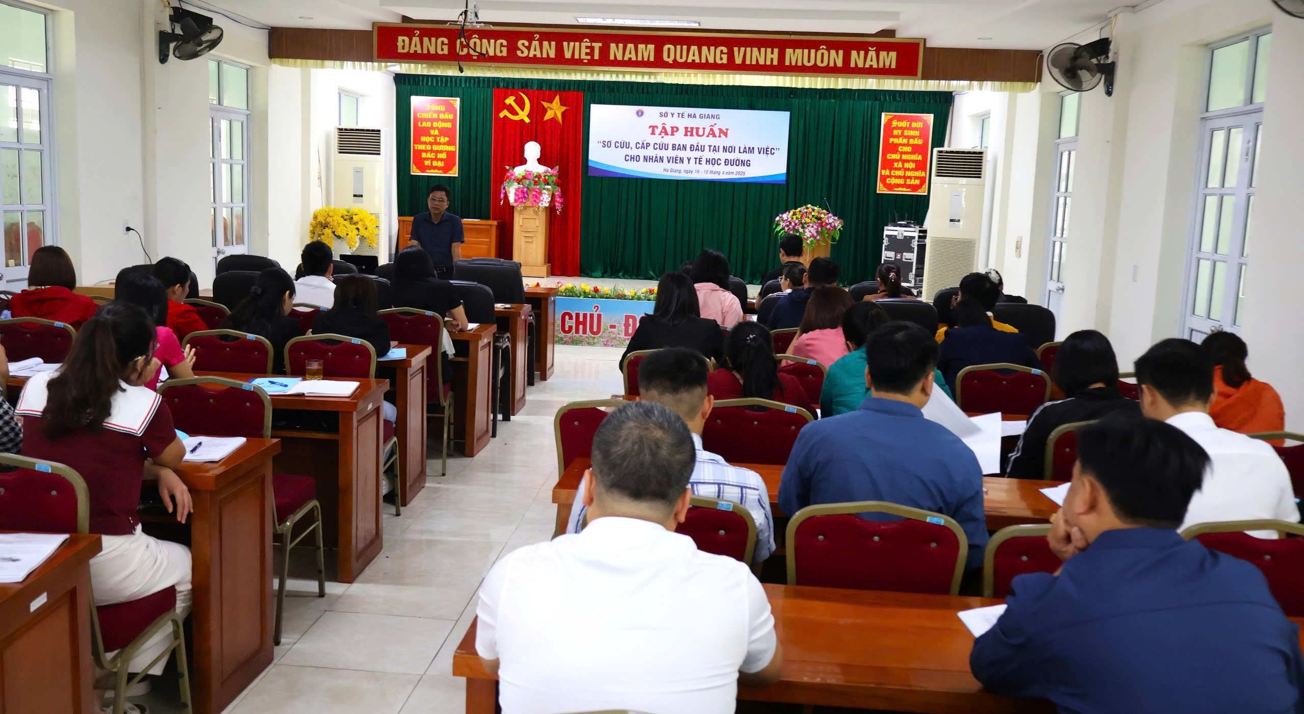 Sở Y tế tổ chức tập huấn “Sơ cứu, cấp cứu tại nơi làm việc”