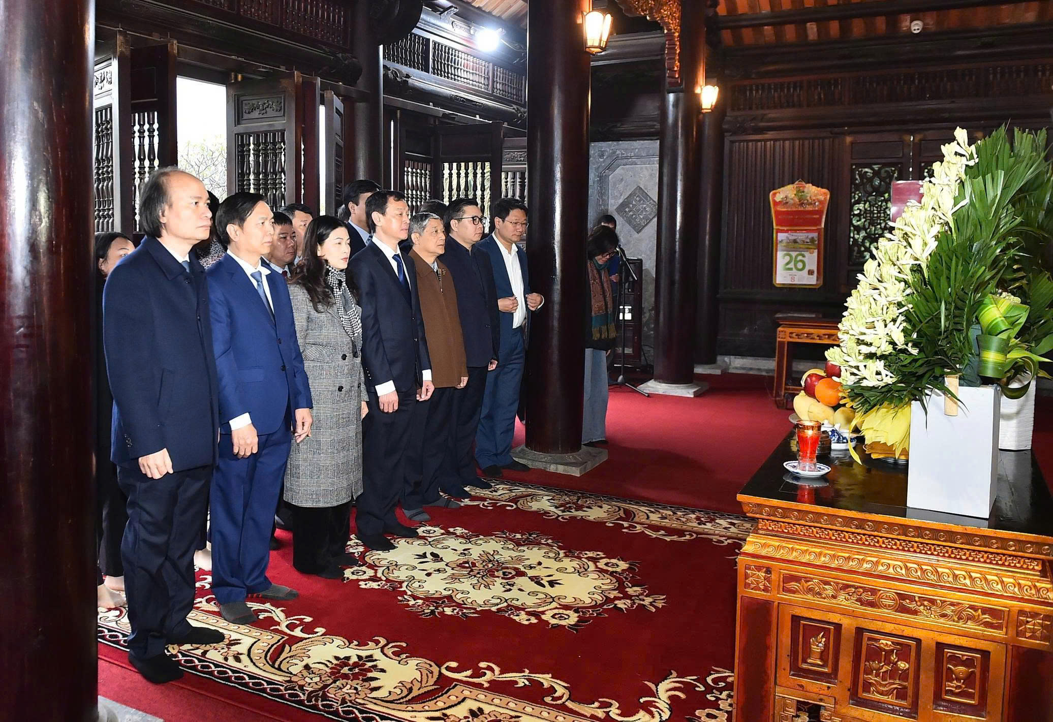 Thứ trưởng Bộ Y tế Nguyễn Tri Thức làm việc với Ngành Y tế