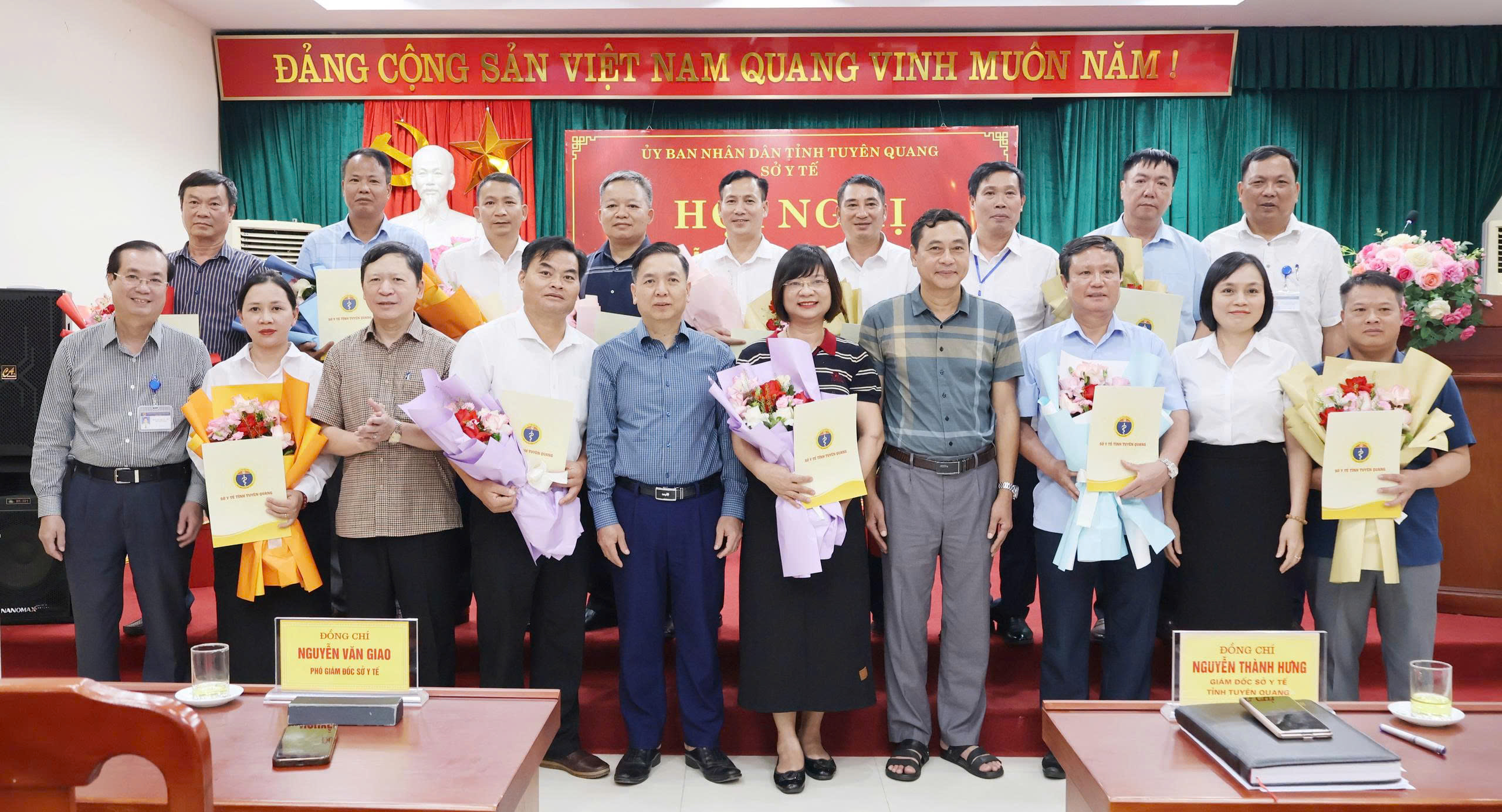 Hội nghị tổ chức lại, giải thể Trung tâm Y tế khu vực, chia tay lãnh đạo Trung tâm Y tế khu vực