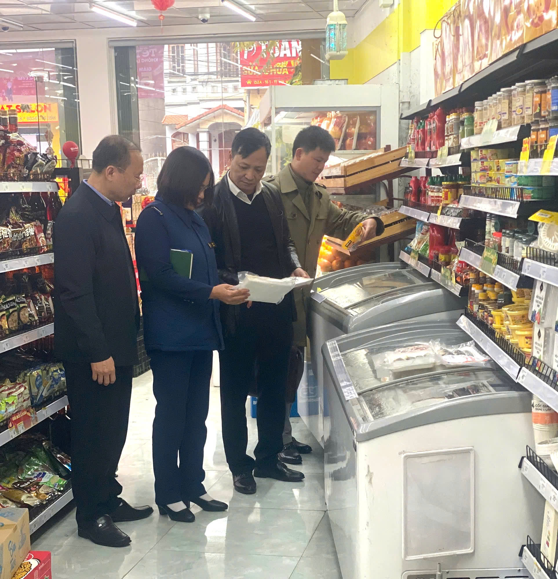 Sở Y tế tỉnh Tuyên Quang tăng cường kiểm tra an toàn thực phẩm dịp  Tết Nguyên đán Bính Ngọ năm 2026