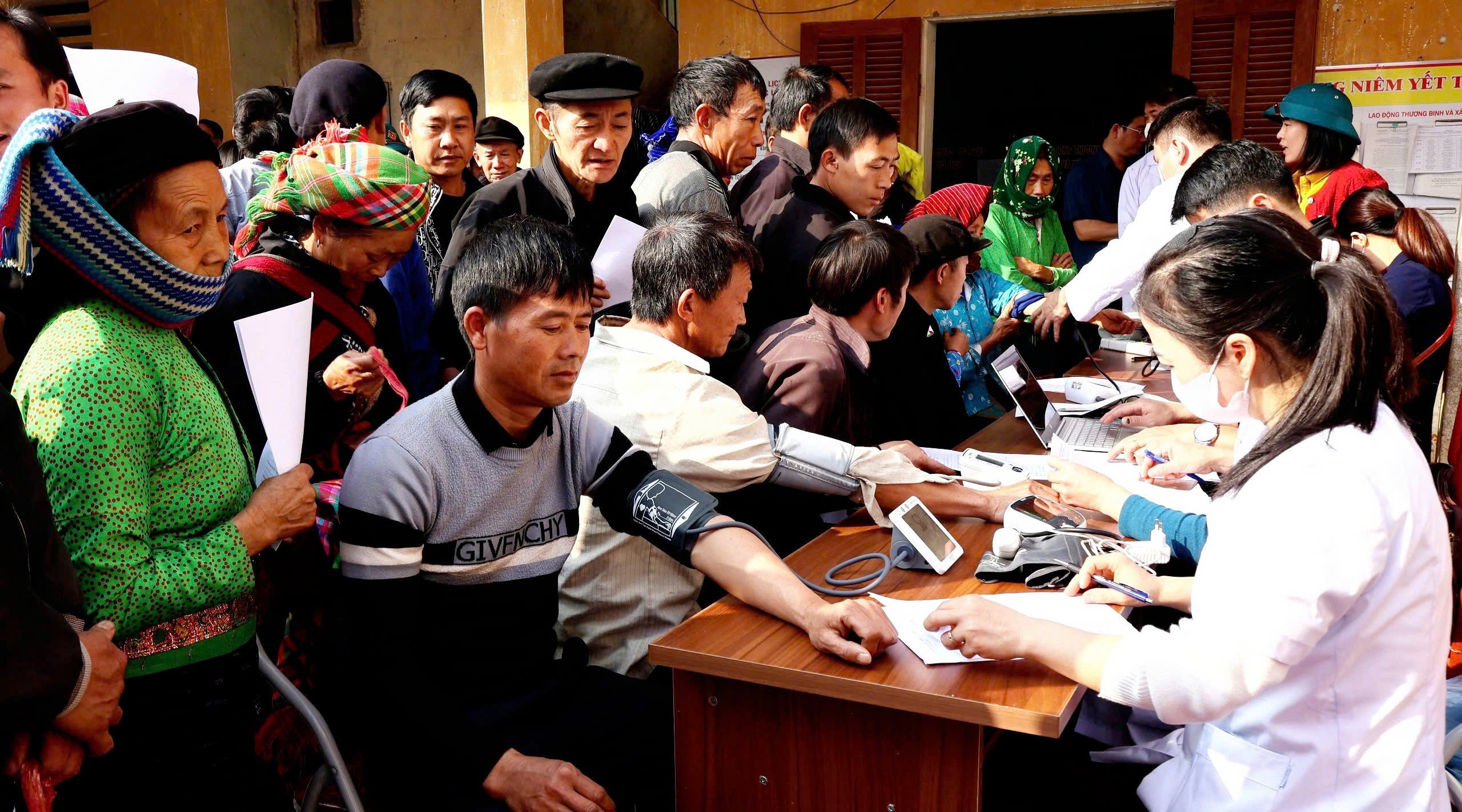 Bệnh viện Phổi Hà Giang chủ động phát hiện sớm bệnh lao, đưa dịch vụ xét nghiệm đến gần người dân thuộc các xã vùng sâu, vùng xa