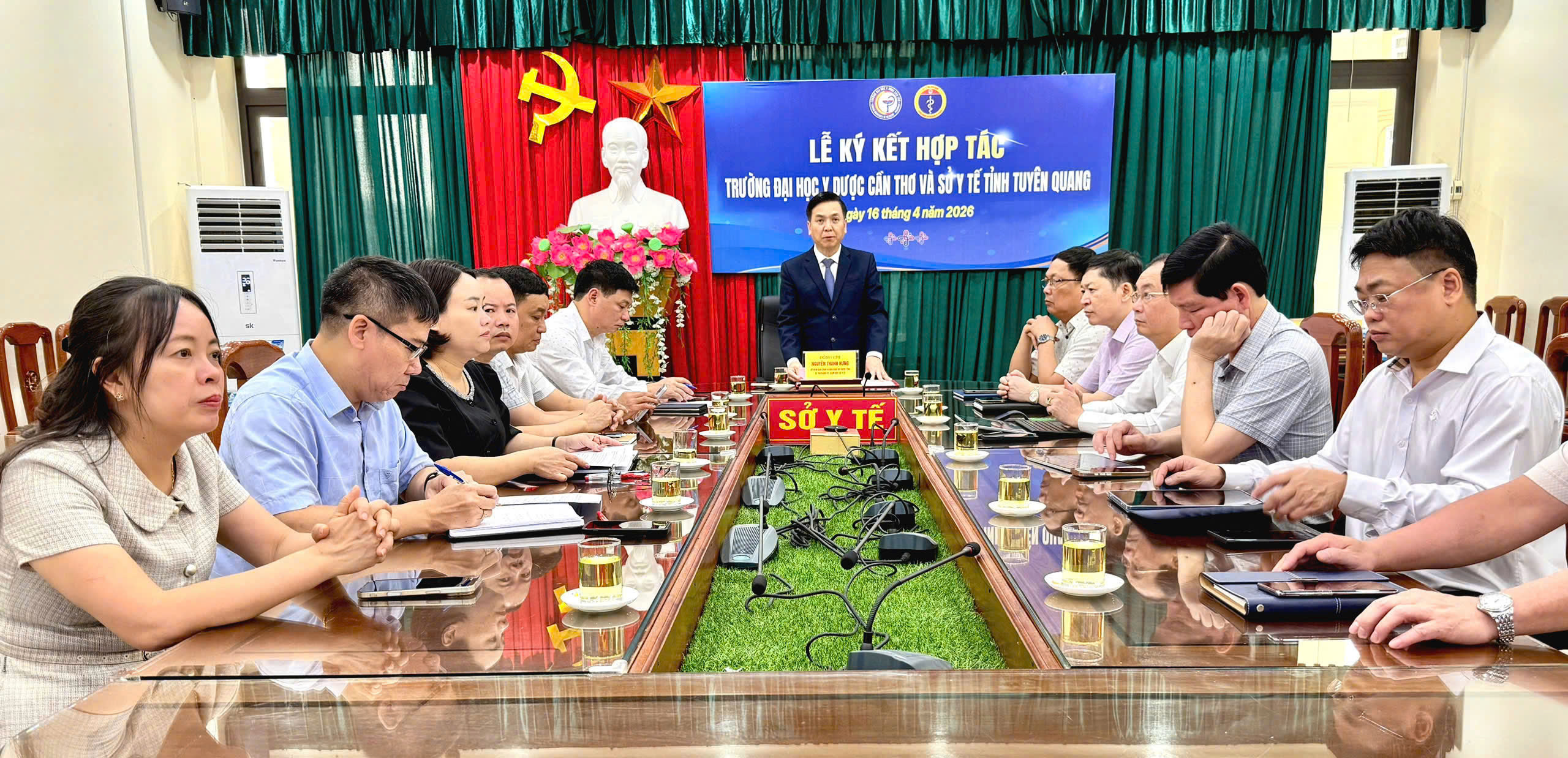 Lễ ký kết thỏa thuận hợp tác giữa Sở Y tế tỉnh Tuyên Quang và Trường Đại học Y Dược Cần Thơ