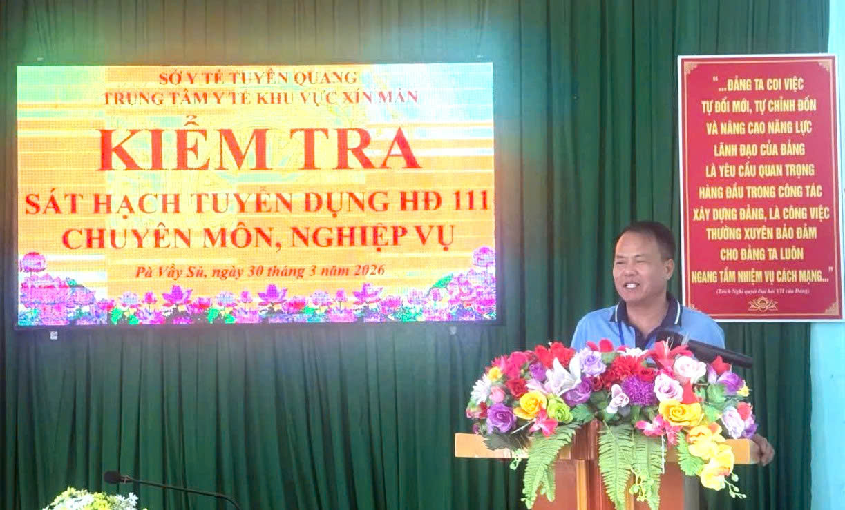 Trung tâm Y tế khu vực Xín Mần tổ chức sát hạch tuyển dụng lao động hợp đồng theo Nghị định 111