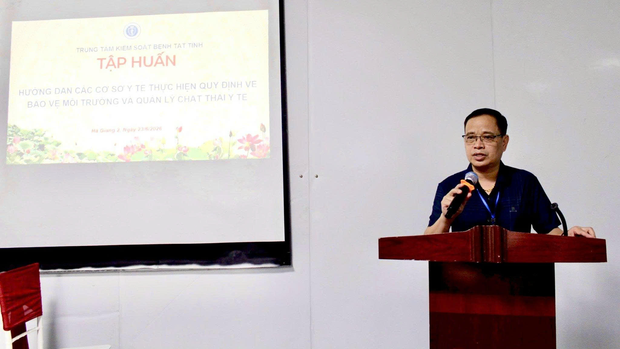 Tập huấn “Hướng dẫn các cơ sở y tế thực hiện quy định về bảo vệ môi trường và quản lý chất thải y tế”