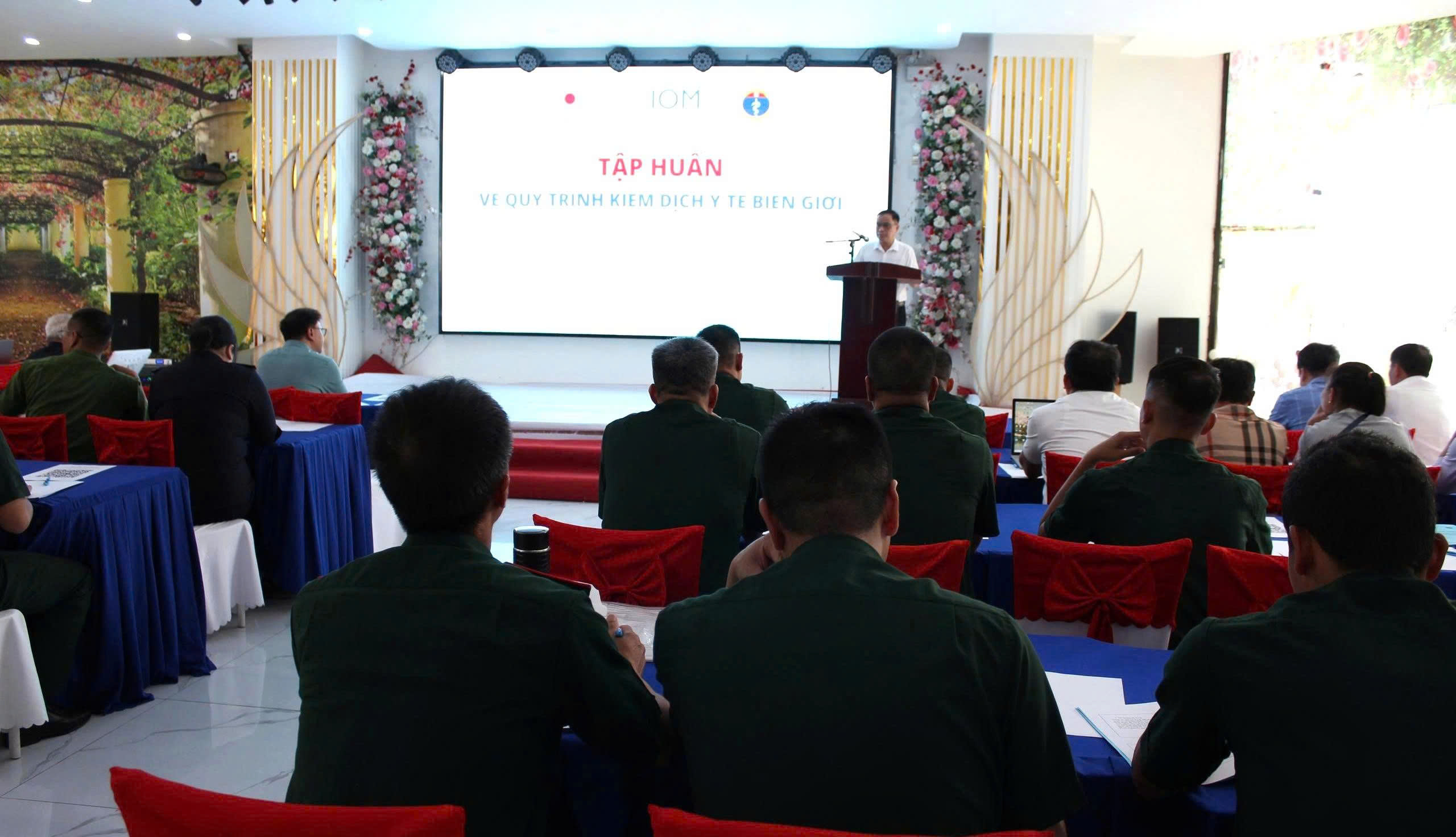 Đồng chí Nguyễn Duy Hoa, Phó Giám đốc Trung tâm kiểm soát bệnh tật khai mạc lớp tập huấn