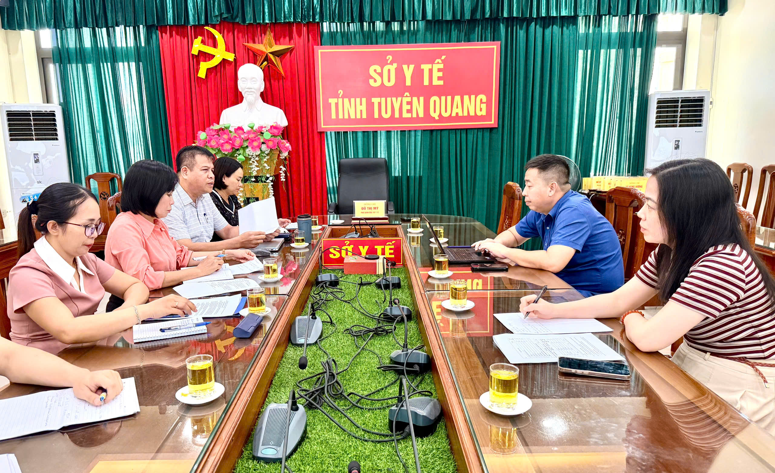 Sở Y tế làm việc với Đoàn công tác của Cục Bà mẹ và Trẻ em  về triển khai Hệ thống thông tin eMCH