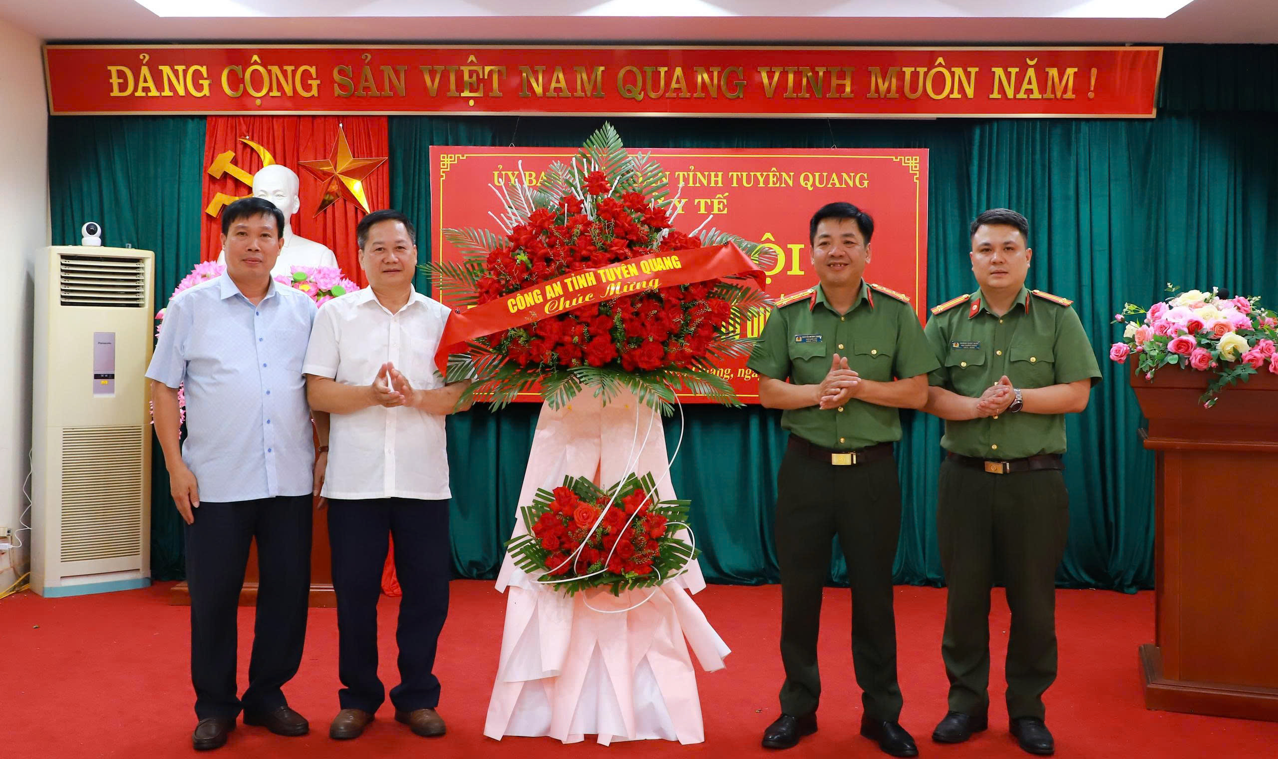Sở Y tế tổ chức Ngày hội Toàn dân bảo vệ an ninh Tổ quốc