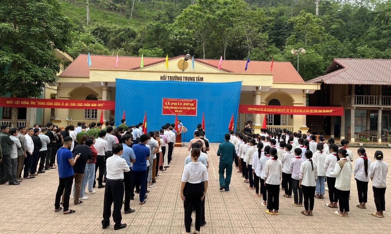 HUYỆN BẮC MÊ TỔ CHỨC LỄ PHÁT ĐỘNG “THÁNG HÀNH ĐỘNG VÌ AN TOÀN THỰC PHẨM” NĂM 2023
