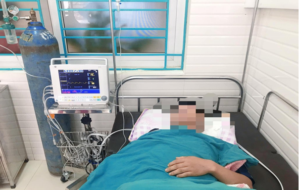 CẤP CỨU THÀNH CÔNG NGƯỜI BỆNH SỐC PHẢN VỆ ĐỘ 2 SAU KHI TỰ MUA THUỐC VỀ UỐNG