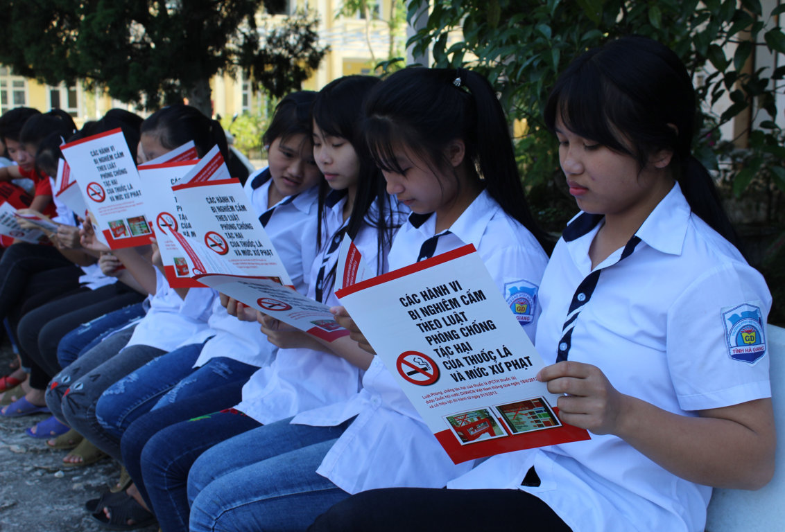 TRƯỜNG PTDT NỘI TRÚ TỈNH HƯỚNG TỚI XÂY DỰNG TRƯỜNG HỌC KHÔNG KHÓI THUỐC