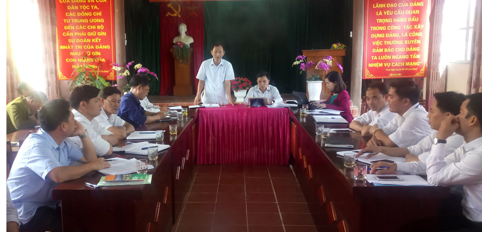 XÂY DỰNG NƠI LÀM VIỆC KHÔNG KHÓI THUỐC LÁ